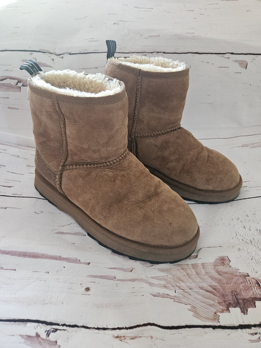 EMU Australia Sharky Mini Shearling Boot in Chestnut